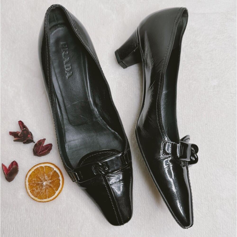 Prada Womens Shoes Black Patent Leather Kitten Block Heels Chain Link Chic 37
